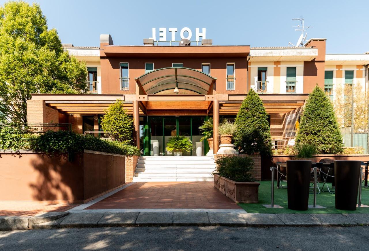 Hotel Querini Budget & Business Hotel 산드리고 외부 사진